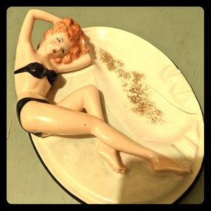 Vintage 1940s Lady Ashtray